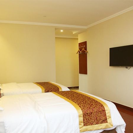 Greentree Inn Huai'An Bus Station Golden Eagle Xinya Huaihai Road Business Hotel Extérieur photo