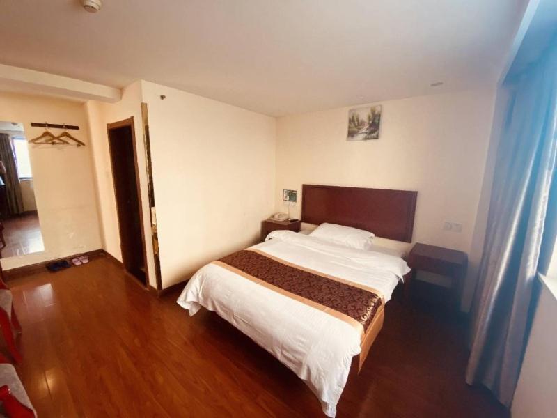 Greentree Inn Huai'An Bus Station Golden Eagle Xinya Huaihai Road Business Hotel Extérieur photo