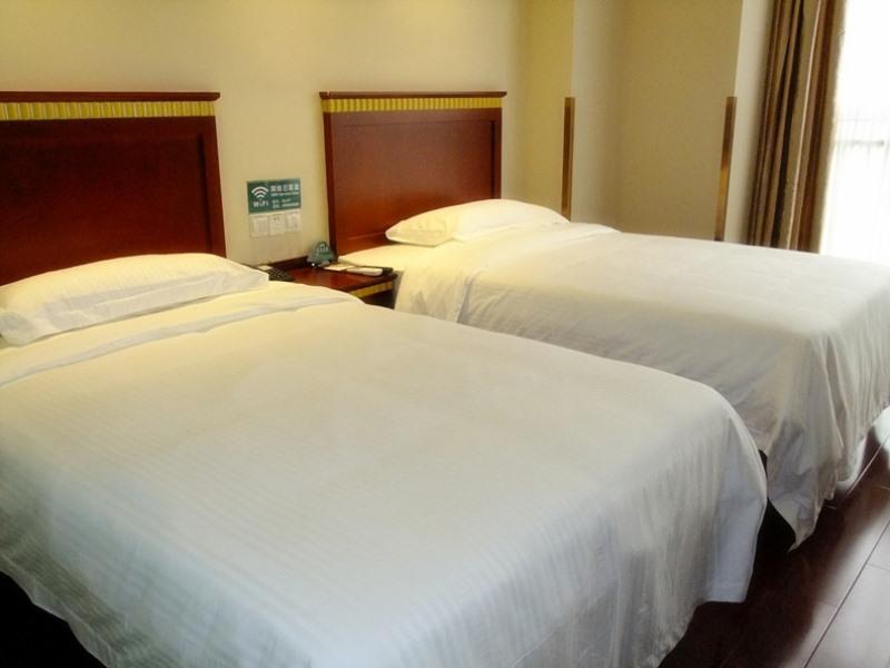 Greentree Inn Huai'An Bus Station Golden Eagle Xinya Huaihai Road Business Hotel Extérieur photo